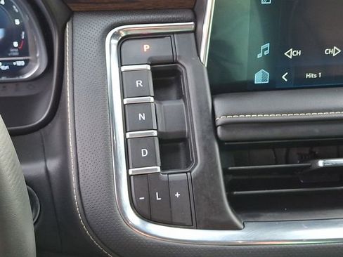 Used 2024 Chevrolet Suburban Premier image 20