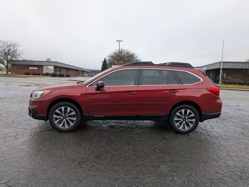 Used 2017 Subaru Outback 2.5i Limited image 9