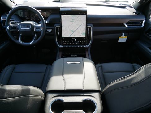 New 2026 GMC Yukon XL Denali w/ Sun & Power Step Package image 6