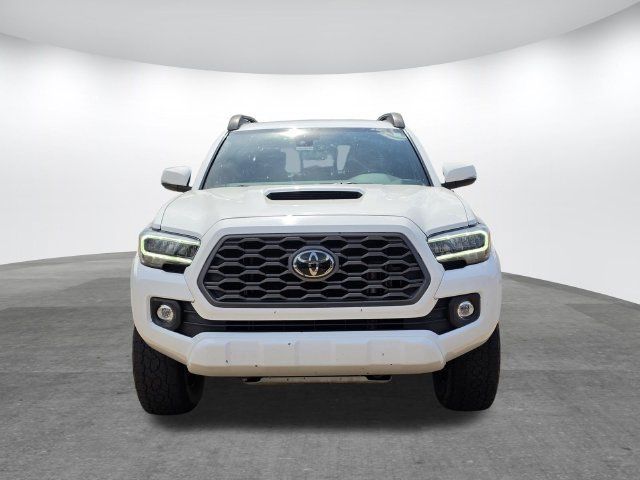 Used 2022 Toyota Tacoma TRD Sport w/ TRD Premium Sport Package AWD/4WD image 7
