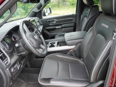 Used 2023 RAM 1500 Laramie AWD/4WD image 4