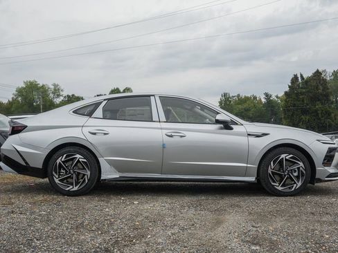 New 2026 Hyundai Sonata SEL image 3