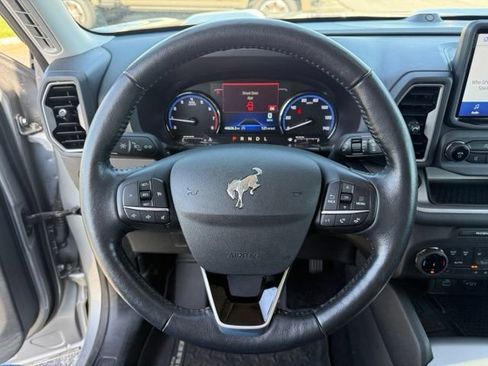 Used 2022 Ford Bronco Sport Outer Banks w/ Tech Package AWD/4WD image 17