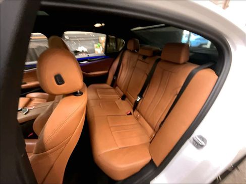 Used 2023 BMW 540i w/ Executive Package RWD image 28