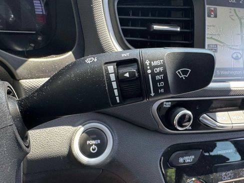 Used 2019 Hyundai Ioniq Limited FWD image 23