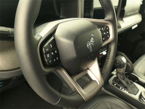 New 2025 Ford Bronco Badlands image 15