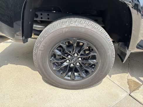 Used 2022 Chevrolet Colorado Z71 w/ Trail Boss Package AWD/4WD image 30