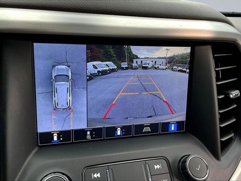 Used 2022 GMC Acadia SLT w/ Technology Package image 22