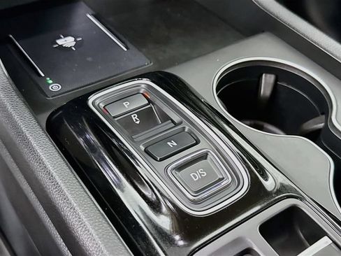 Used 2025 Honda Pilot EX-L image 17