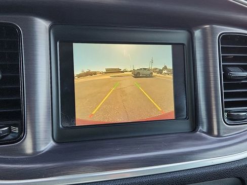 Used 2018 Dodge Charger SXT w/ Blacktop Package image 18