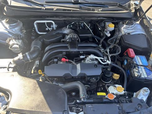 Used 2017 Subaru Outback 2.5i Premium AWD/4WD image 13