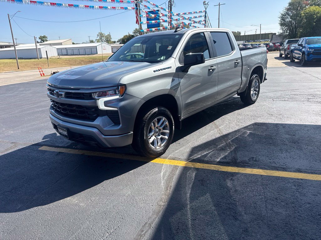 Used 2026 Chevrolet Silverado 1500 RST AWD/4WD image 10