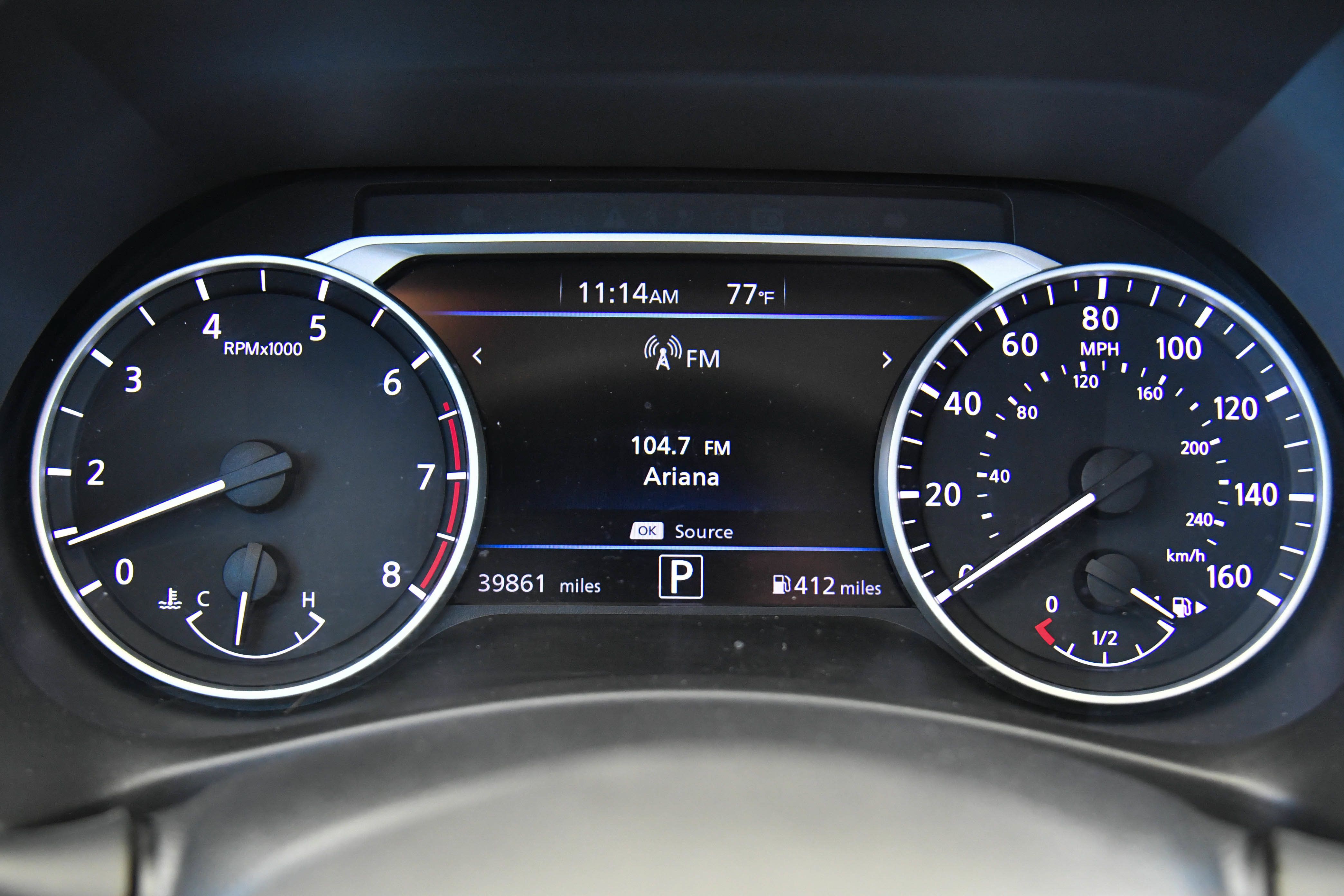Used 2025 Nissan Sentra SV FWD image 25