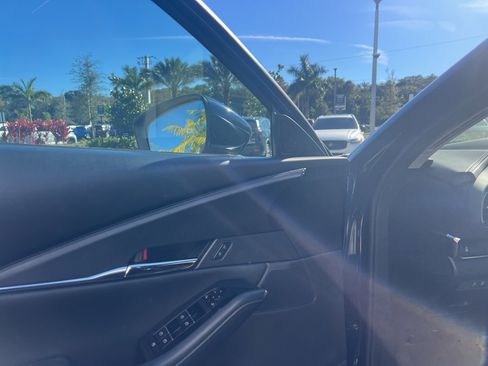 Certified 2023 MAZDA CX-30 AWD 2.5 S w/ Preferred Package image 21