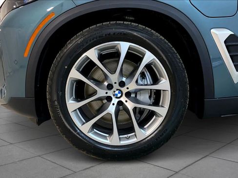 New 2026 BMW X5 xDrive50e w/ Climate Comfort Package image 11