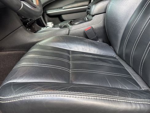 Used 2018 Chrysler 300 S w/ 300S Premium Group image 25