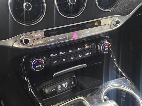 Used 2020 Kia Stinger GT-Line w/ Sun & Sound Package image 31