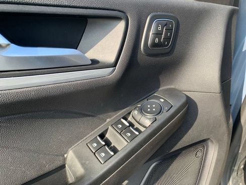 Used 2023 Ford Escape Platinum AWD/4WD image 34