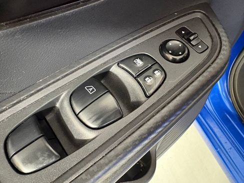 Used 2022 Nissan Versa S FWD image 20
