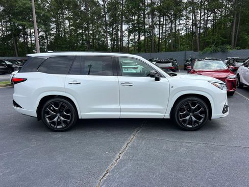 New 2026 Lexus TX 500h AWD image 4