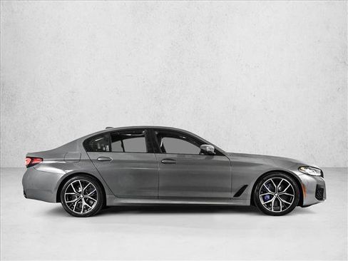 Used 2022 BMW M550i xDrive w/ Executive Package AWD/4WD image 4