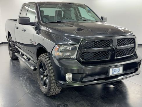 Used 2016 RAM 1500 Express w/ Black Ram 1500 Express Group image 7