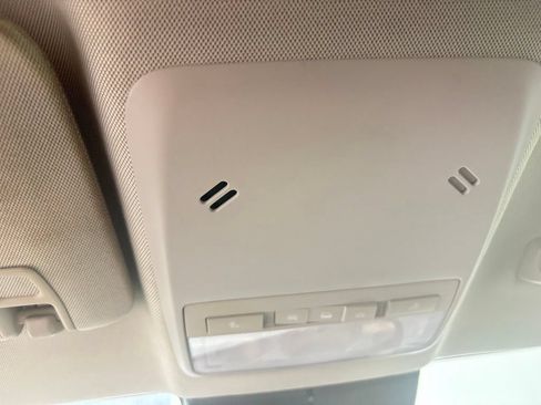 Used 2021 Buick Encore Preferred FWD image 28