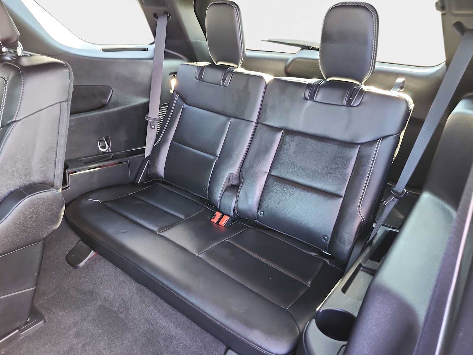 Used 2023 Ford Explorer ST AWD/4WD image 16