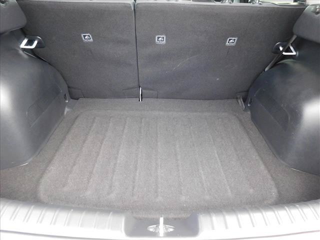 Used 2025 Kia Niro LX FWD image 10