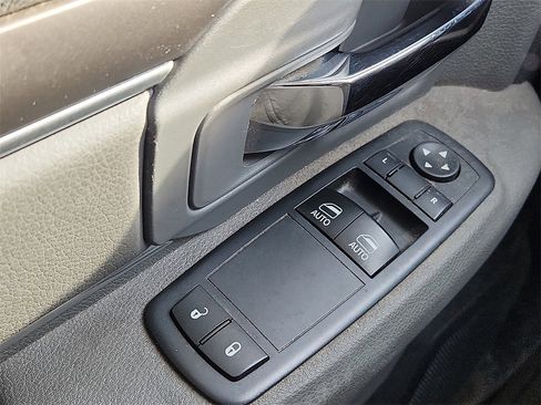 Used 2017 RAM 4500 Tradesman w/ Power & Remote Entry Group image 26