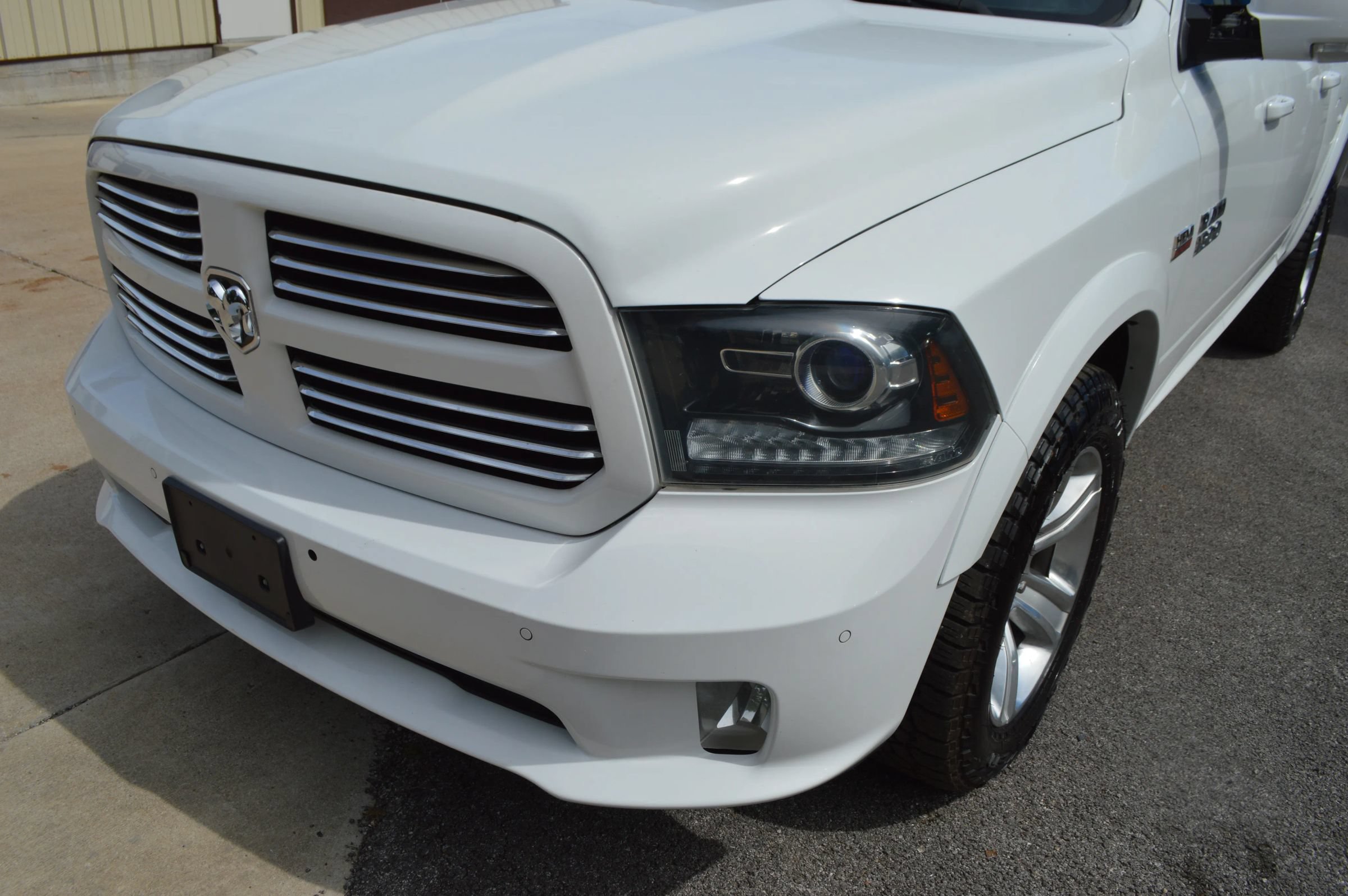 Used 2014 RAM 1500 Sport w/ Convenience Group AWD/4WD image 3