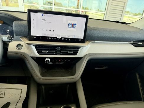 New 2026 Ford Explorer Active w/ Active Comfort Package AWD/4WD image 14