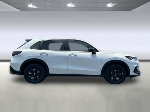 Certified 2026 Honda HR-V Sport image 7