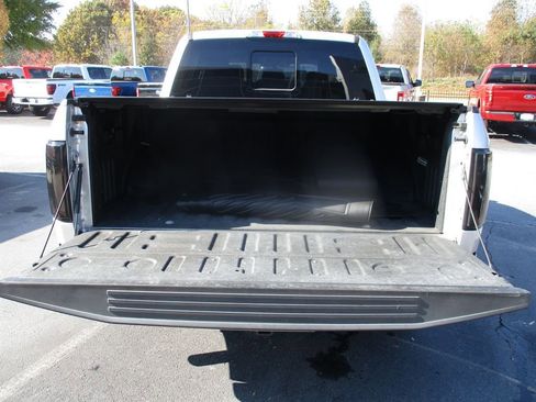 Used 2018 Ford F150 Lariat image 4