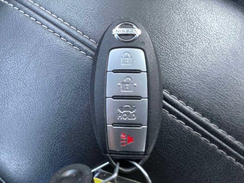 Used 2023 Nissan Sentra SV FWD image 32