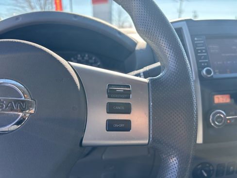 Used 2020 Nissan Frontier SV w/ Midnight Edition Floor Mats image 19