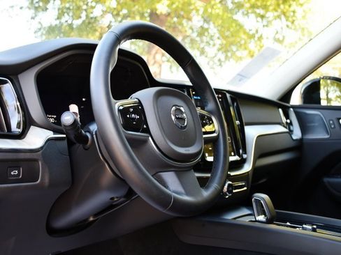 New 2025 Volvo XC60 B5 Plus w/ Protection Package Premier image 11