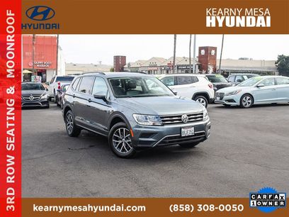 Used 2020 Volkswagen Tiguan SE w/ Panoramic Sunroof Package