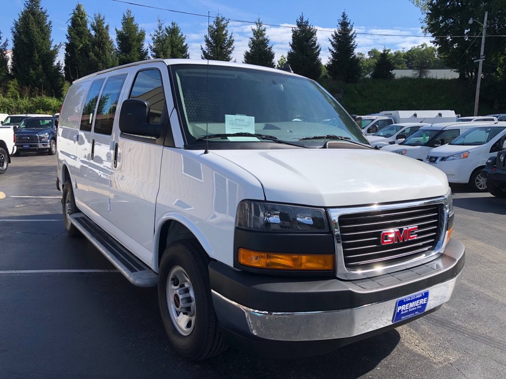 Used 2025 GMC Savana 2500 w/ Driver Convenience Package RWD image 8
