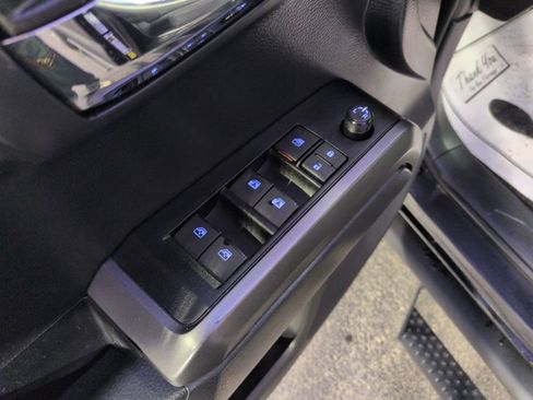 Used 2023 Toyota Tacoma TRD Off-Road w/ Technology Package image 11