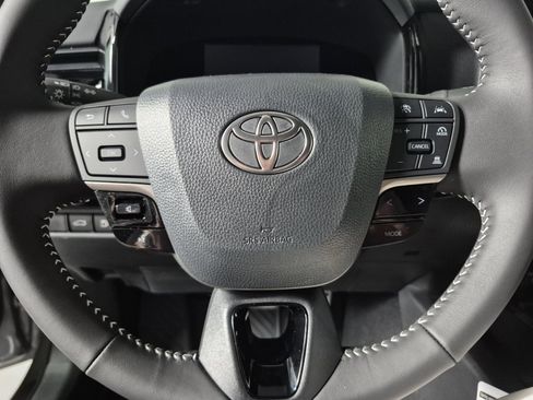 New 2026 Toyota Camry Hybrid image 19