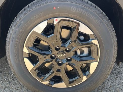 New 2025 Kia Sorento S w/ Panoramic Sunroof Package image 10