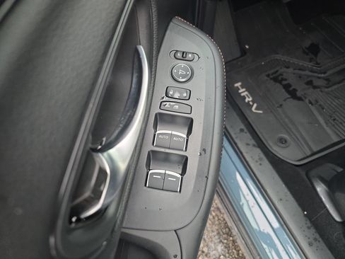 Certified 2024 Honda HR-V Sport image 14