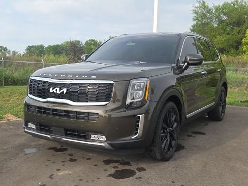Used 2022 Kia Telluride SX FWD image 2