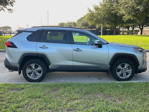 Certified 2024 Toyota RAV4 XLE AWD/4WD image 9