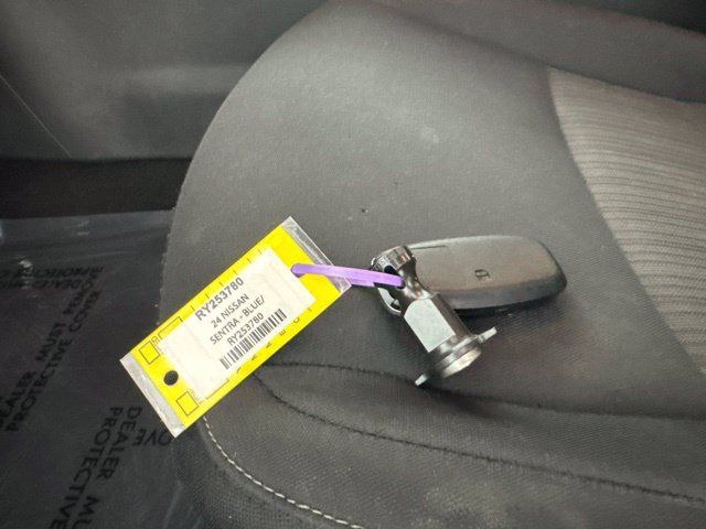 Used 2024 Nissan Sentra SV FWD image 27