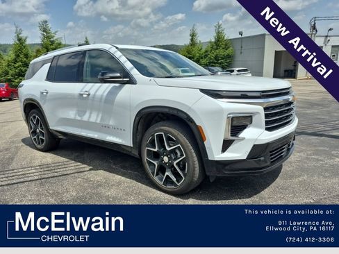 Used 2026 Chevrolet Traverse High Country w/ LPO, Floor Liner Package AWD/4WD image 1