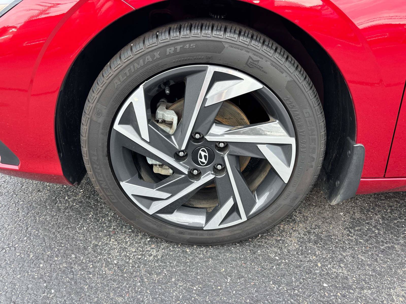Certified 2025 Hyundai Elantra Sport w/ Cargo Package FWD image 8