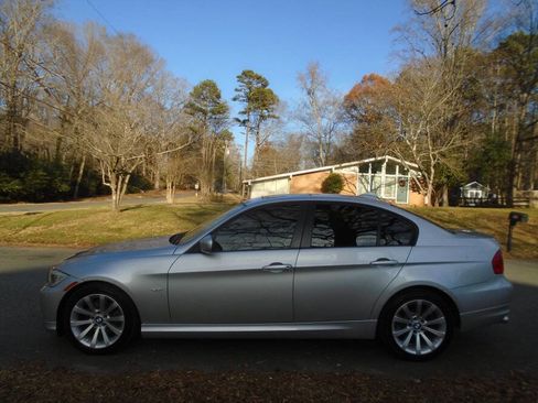 Used 2011 BMW 328i Sedan image 8