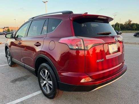 Used 2018 Toyota RAV4 XLE w/ Plus Extra Value Package FWD image 6